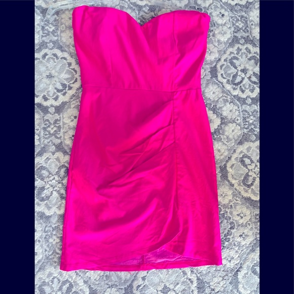 Tobi Dresses & Skirts - TOBI Pink Dress -Medium